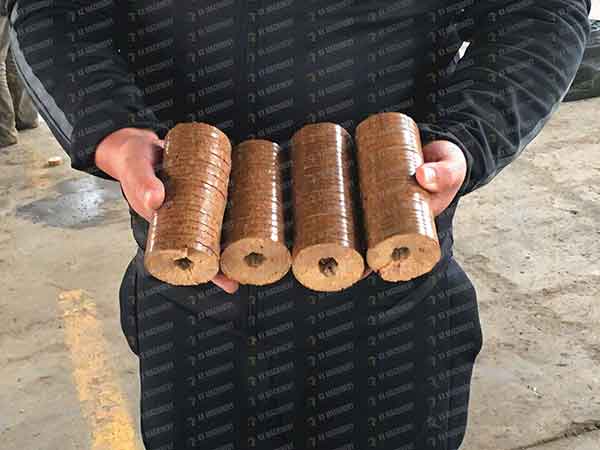 briquettes with inner hole 20mm